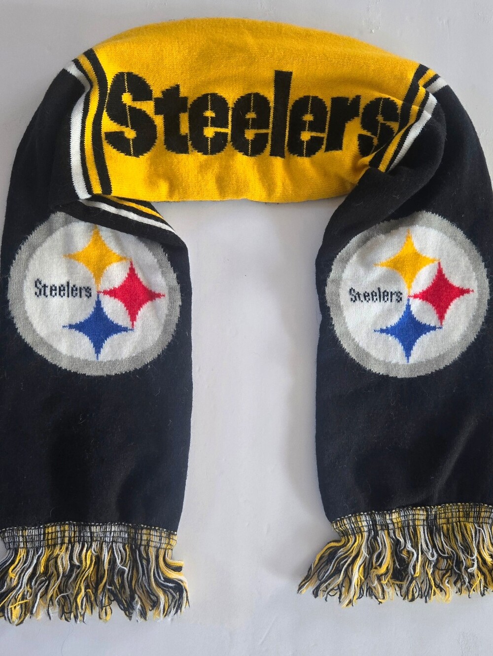 Pittsburgh Steelers NFL Team Apparel Reversible 50" Youth Scarf